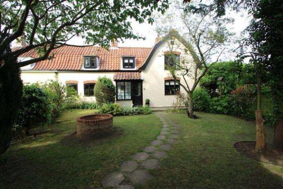 3 Bedroom Semi-Detac...